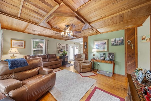 17145 N Highway 94, Pea Ridge, AR 72751