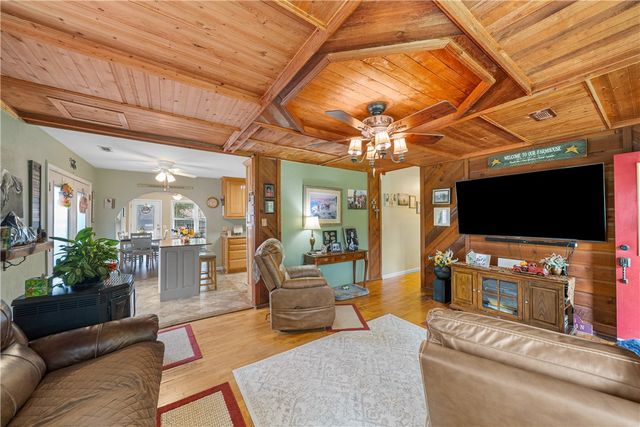 17145 N Highway 94, Pea Ridge, AR 72751