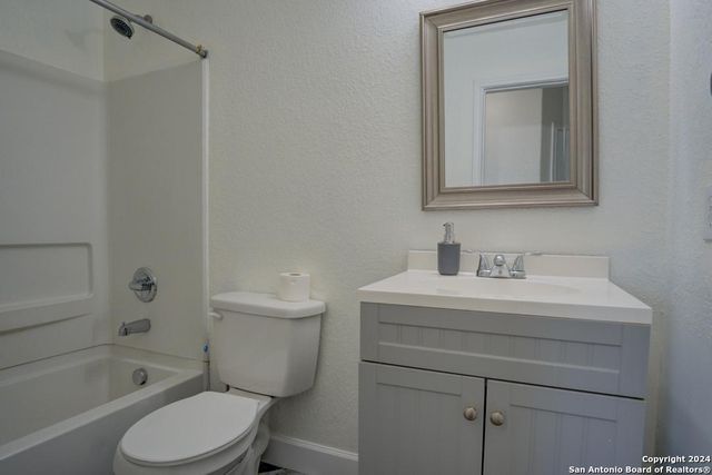 9402 EVERTON, San Antonio, TX 78245