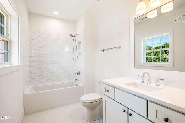 110 Bellamy Lane 206, Chapel Hill, NC 27516