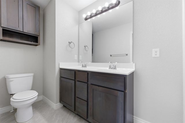 516 E Shade, Andover, KS 67002