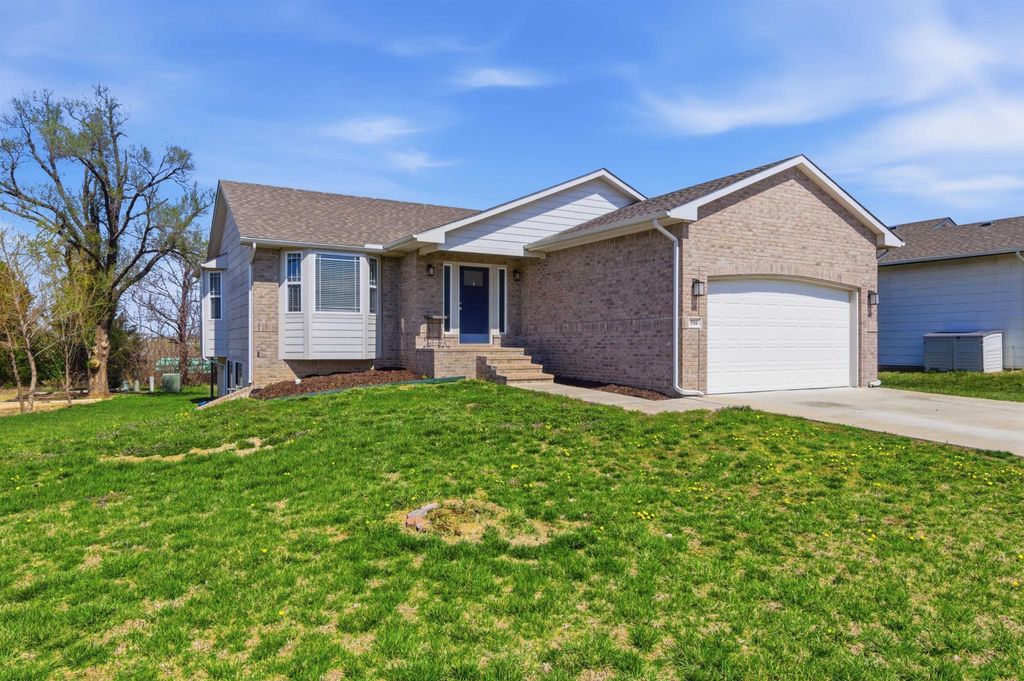 516 E Shade, Andover, KS 67002