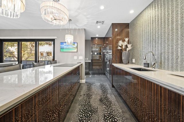 8 Port Side Drive 8A, Fort Lauderdale, FL 33316