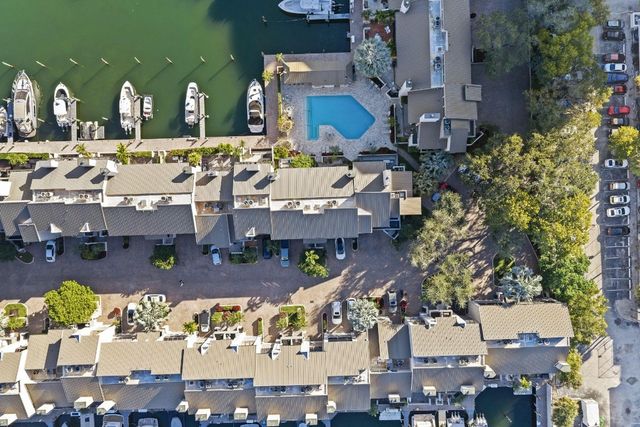 8 Port Side Drive 8A, Fort Lauderdale, FL 33316