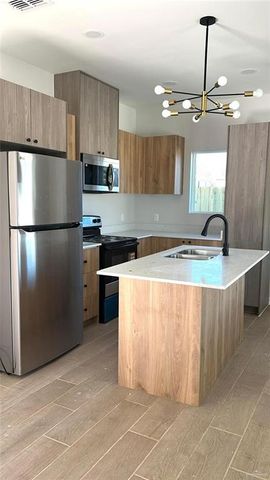 2405-2509 S Hilltop Avenue, Edinburg, TX 78542