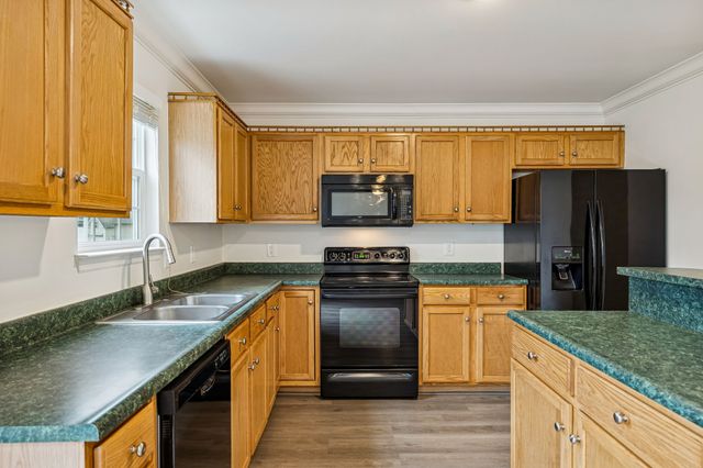 1849 Devon Dr, Spring Hill, TN 37174