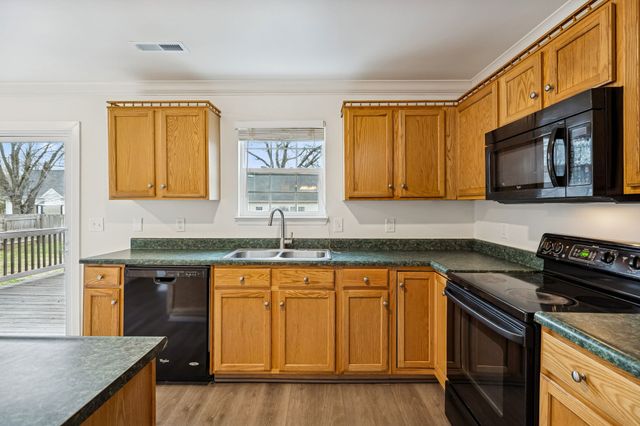 1849 Devon Dr, Spring Hill, TN 37174