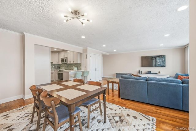 715 162nd Street 4D, Beechhurst, NY 11357