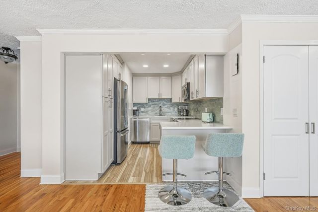 715 162nd Street 4D, Beechhurst, NY 11357