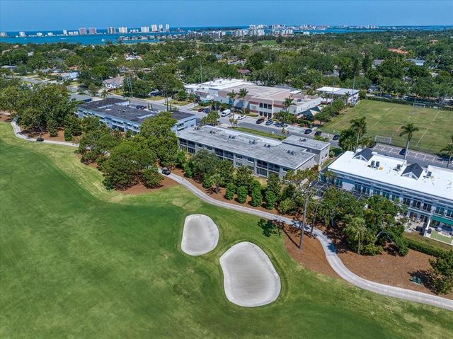 919 OSCEOLA ROAD 202, Belleair, FL 33756