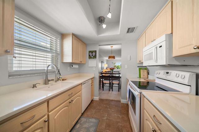 919 OSCEOLA ROAD 202, Belleair, FL 33756