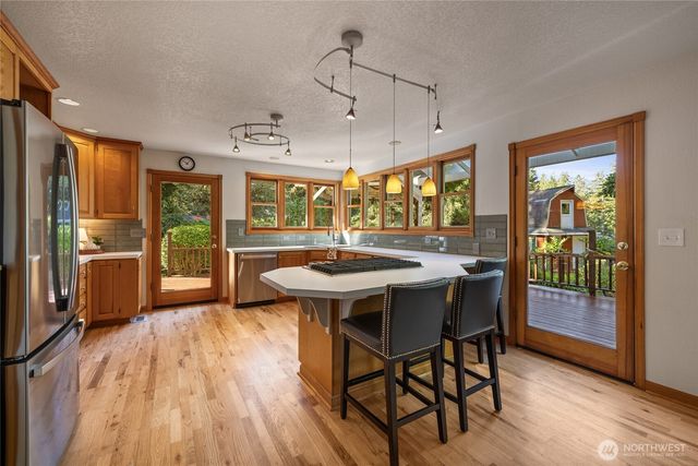 9422 22nd Avenue NW, Gig Harbor, WA 98332
