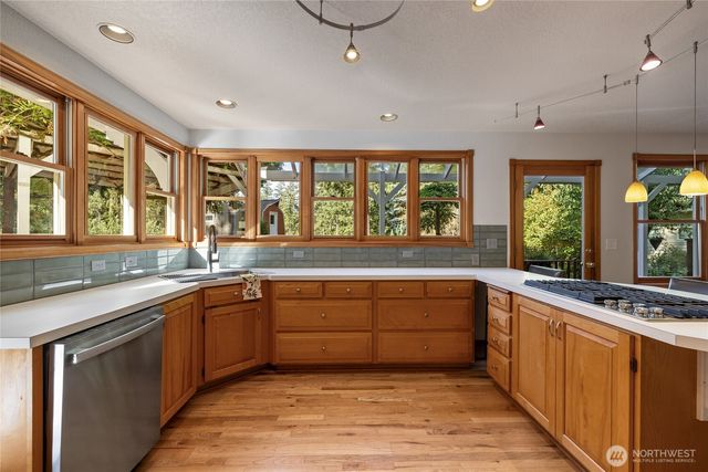 9422 22nd Avenue NW, Gig Harbor, WA 98332