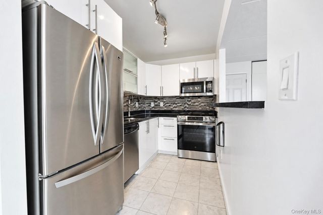 1155 Warburton Avenue 2A, Yonkers, NY 10701