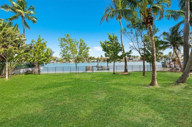 93 Palm Ave, Miami Beach, FL 33139