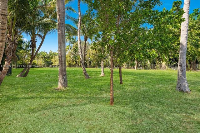 93 Palm Ave, Miami Beach, FL 33139