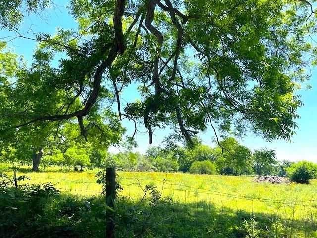 2125 Peach Ridge Road, Brookshire, TX 77423