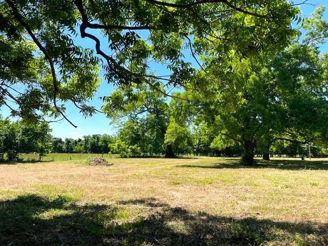2125 Peach Ridge Road, Brookshire, TX 77423