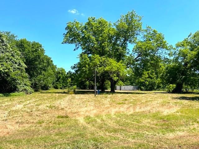 2125 Peach Ridge Road, Brookshire, TX 77423