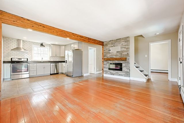 358 Briggs Rd, Westport, MA 02790