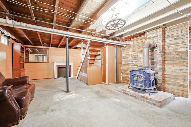 358 Briggs Rd, Westport, MA 02790