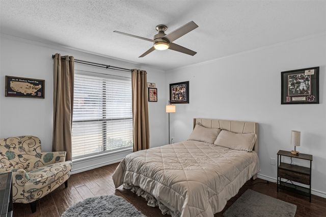 11123 Manorview Circle, Dallas, TX 75228