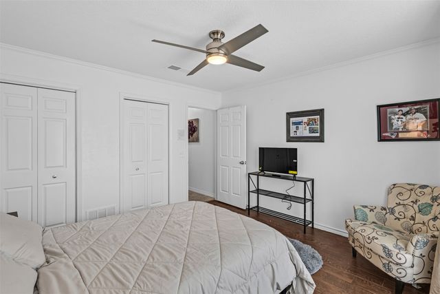 11123 Manorview Circle, Dallas, TX 75228