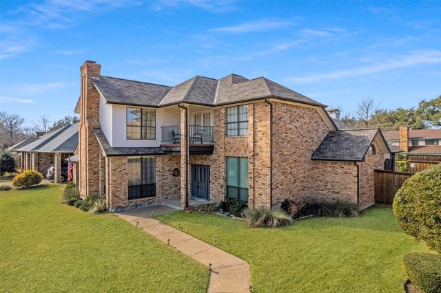 11123 Manorview Circle, Dallas, TX 75228