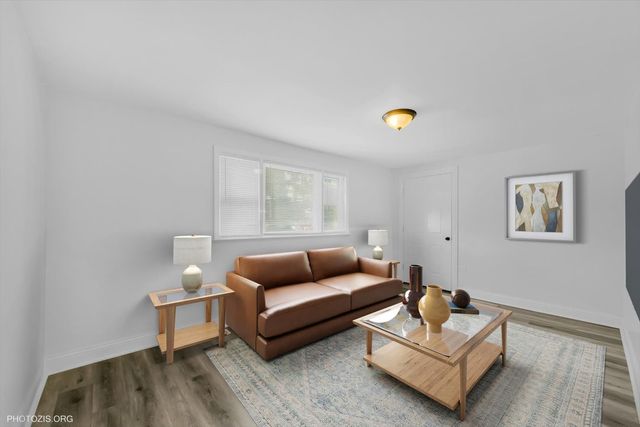 10004 S Torrence Avenue, Chicago, IL 60617