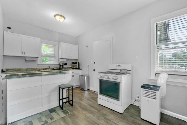 10004 S Torrence Avenue, Chicago, IL 60617