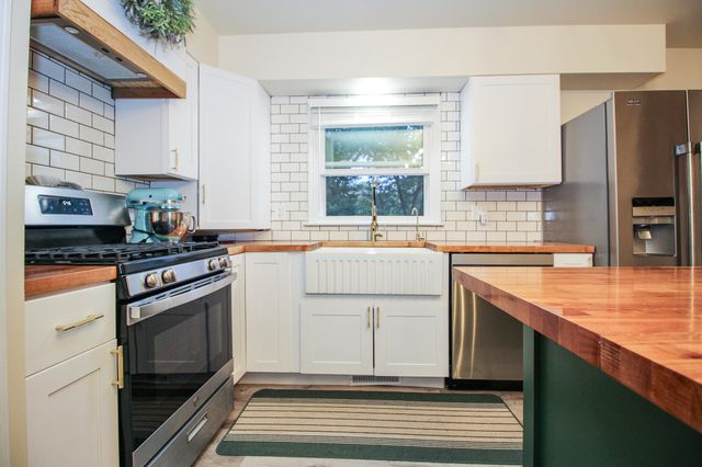 524 E Penn Street, Wheatfield, IN 46392