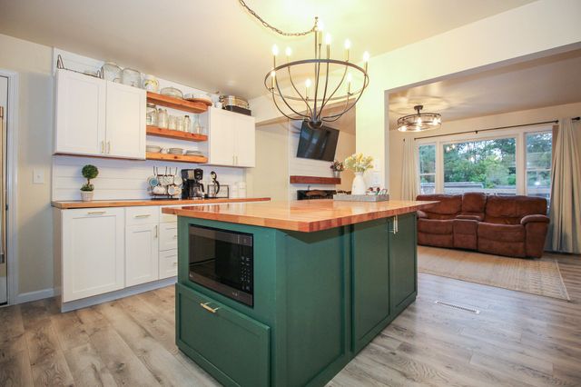 524 E Penn Street, Wheatfield, IN 46392