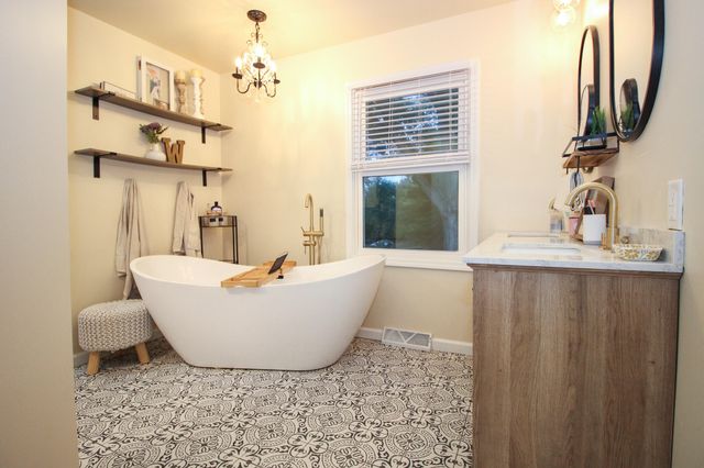 524 E Penn Street, Wheatfield, IN 46392