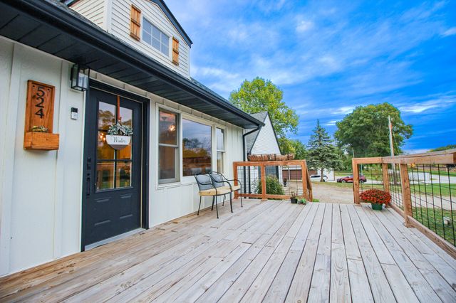 524 E Penn Street, Wheatfield, IN 46392