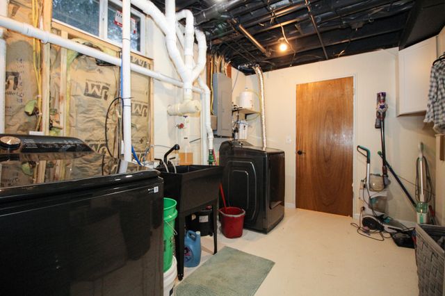 524 E Penn Street, Wheatfield, IN 46392