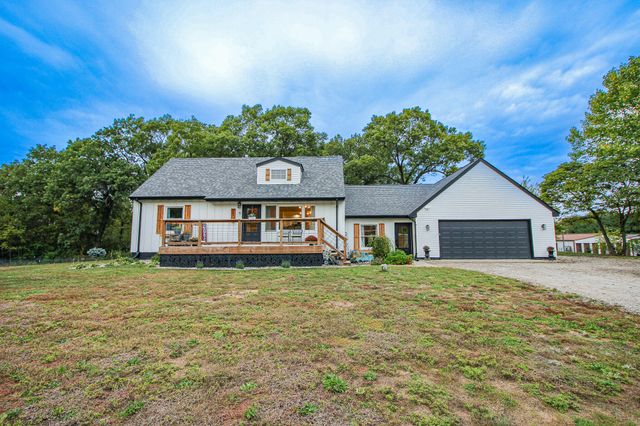 524 E Penn Street, Wheatfield, IN 46392