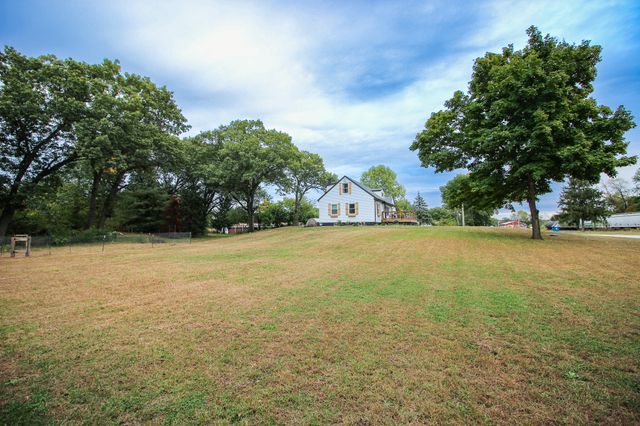 524 E Penn Street, Wheatfield, IN 46392