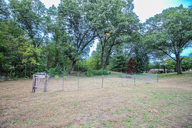 524 E Penn Street, Wheatfield, IN 46392