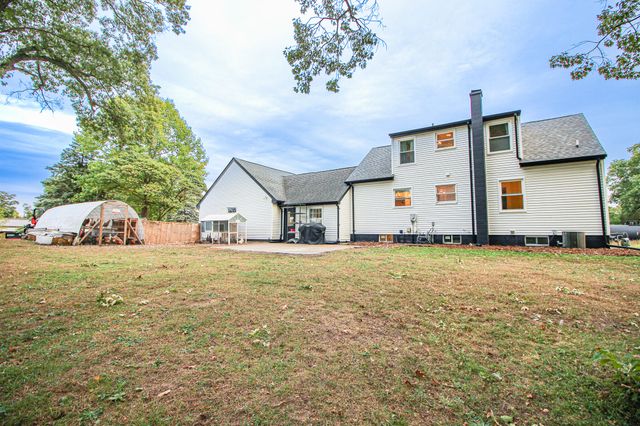 524 E Penn Street, Wheatfield, IN 46392