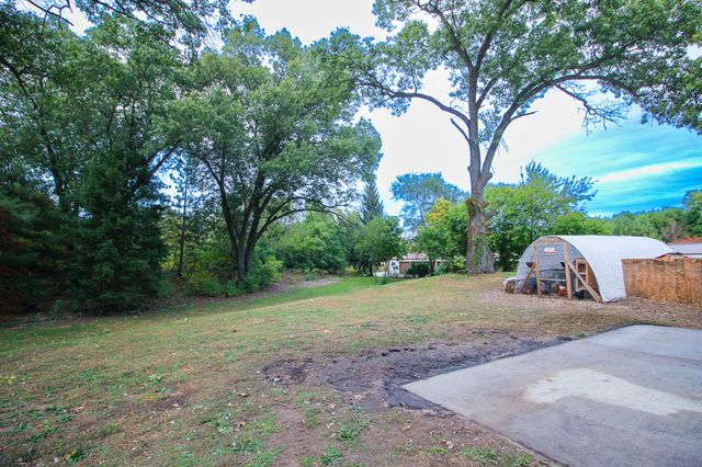 524 E Penn Street, Wheatfield, IN 46392