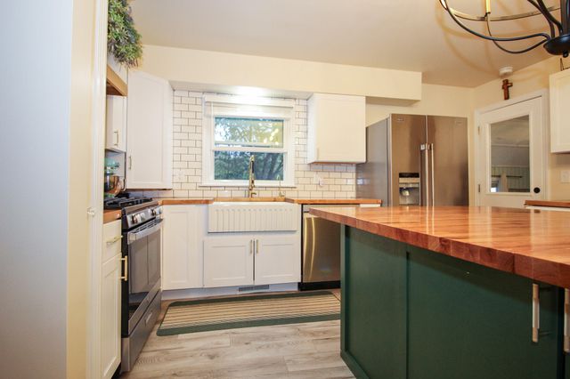 524 E Penn Street, Wheatfield, IN 46392