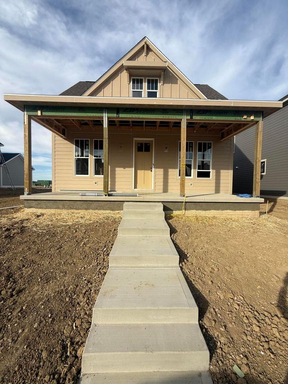 5123 W Maple Drive, Lewis Center, OH 43035