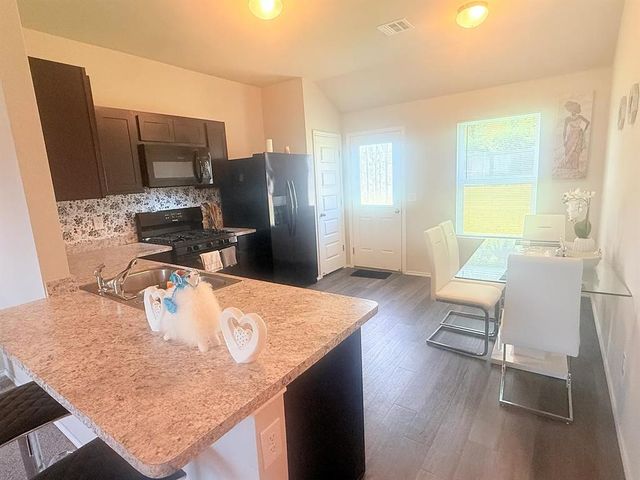 839 W Judy Drive, Mustang, OK 73064