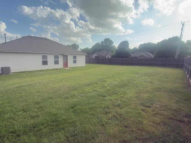 839 W Judy Drive, Mustang, OK 73064
