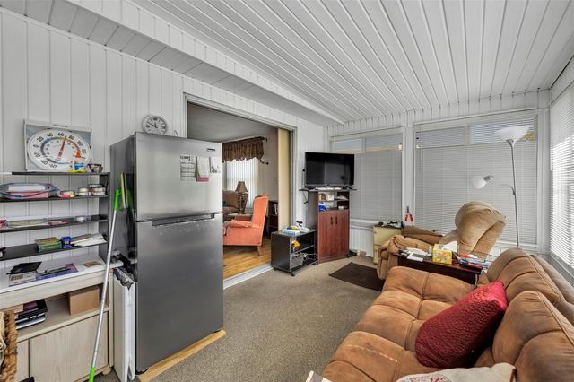 223 PARADISE S, Leesburg, FL 34788