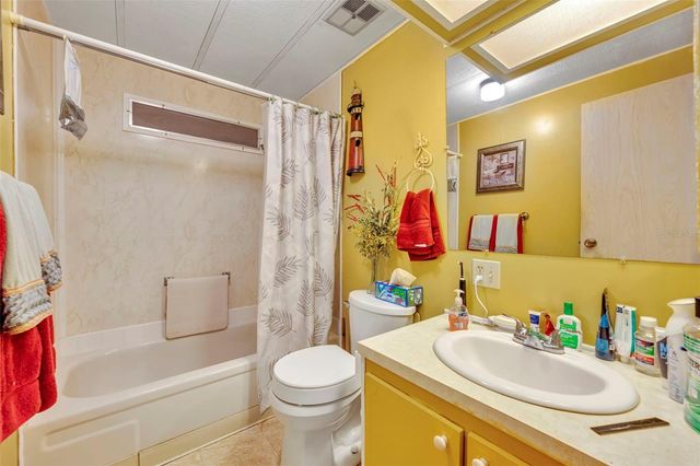 223 PARADISE S, Leesburg, FL 34788