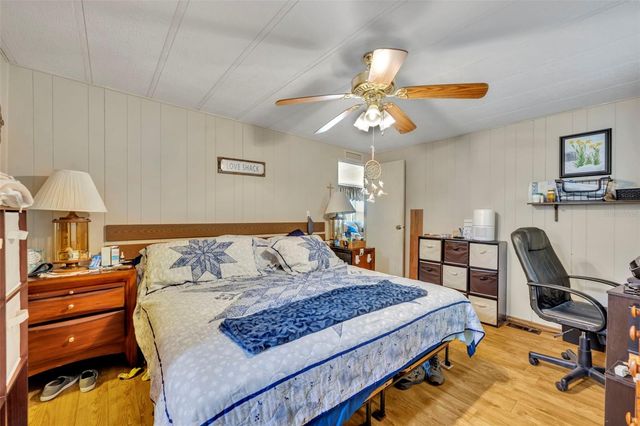 223 PARADISE S, Leesburg, FL 34788