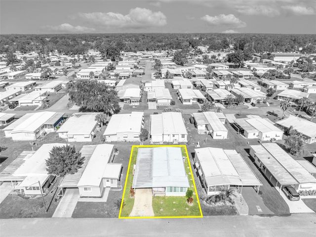 223 PARADISE S, Leesburg, FL 34788