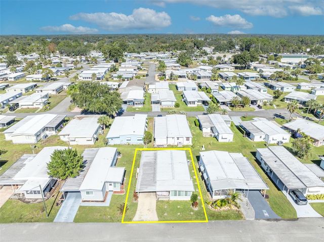 223 PARADISE S, Leesburg, FL 34788