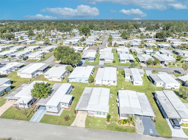 223 PARADISE S, Leesburg, FL 34788